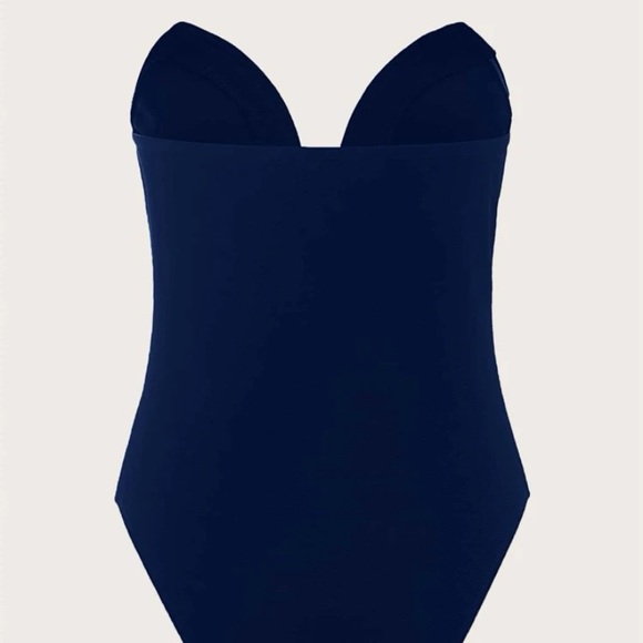 SHEIN sweetheart bodysuit - 50% off - Picture 2 of 4
